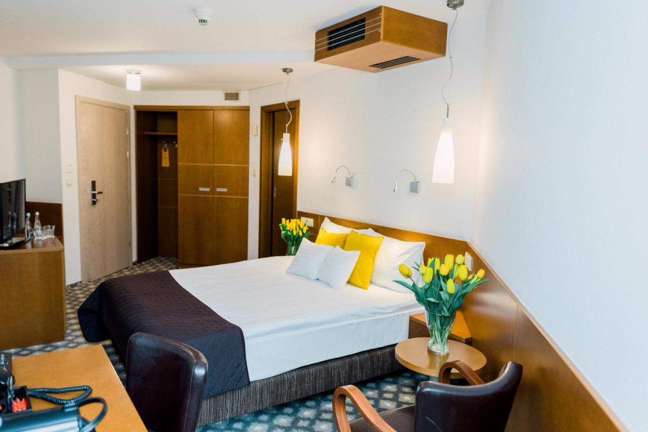 Hotel Vivaldi Poznań Kültér fotó